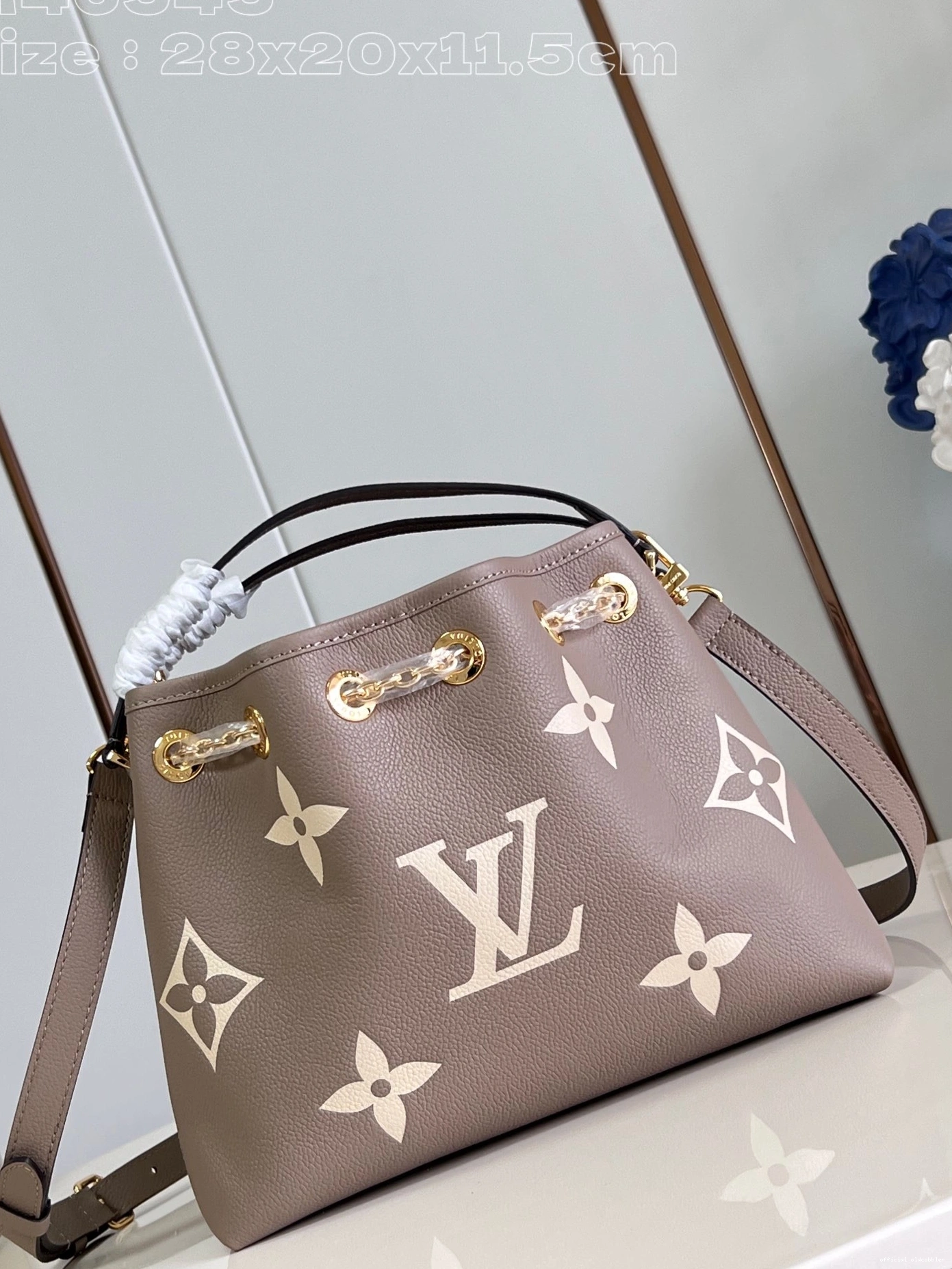 Official oldcobbler Summer Bundle-28*20*11.5CM LOUIS VUITTON 0814
